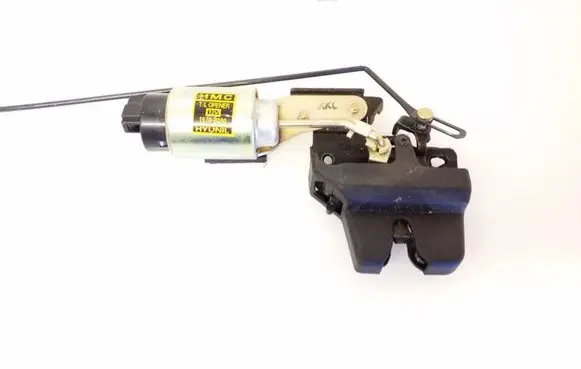 Hyundai Sonata Tailgate/trunk/boot lock/catch/latch 1570B000