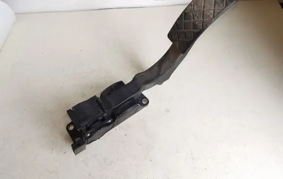 Volkswagen Polo Accelerator throttle pedal 0280752215 6Q1721503E