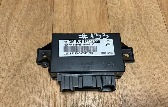 Opel Insignia A Seat control module 13502556 5DS933781 P2556A83451203