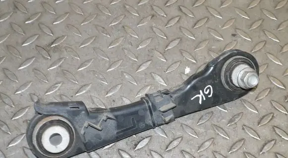 BMW M5 F90 Rear upper control arm/wishbone 6867537