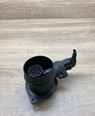 Volkswagen Golf V Mass air flow meter 038906461B 0281002531