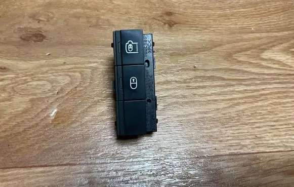 Peugeot Expert Central locking switch button