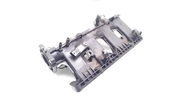 Nissan Qashqai Intake manifold 140030983R 1072535S01
