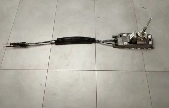 Volkswagen Scirocco Gear shifter/selector 1K0711049CM 29082007 07972621K0