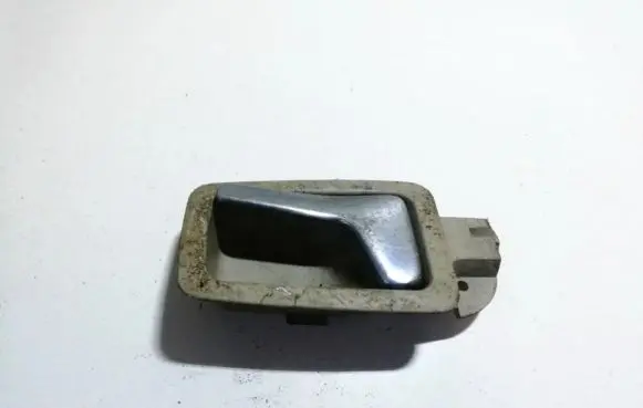 Audi A8 S8 D2 4D Front door interior handle 4d0837019