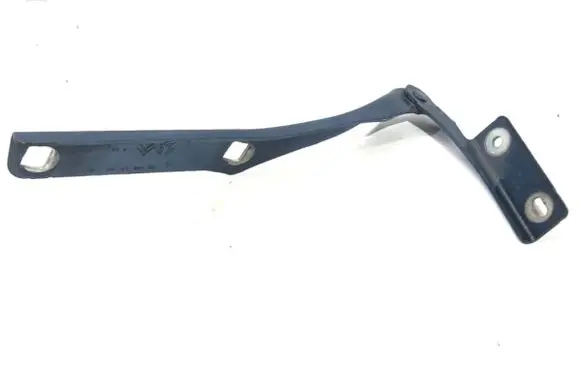 Engine bonnet/hood hinges