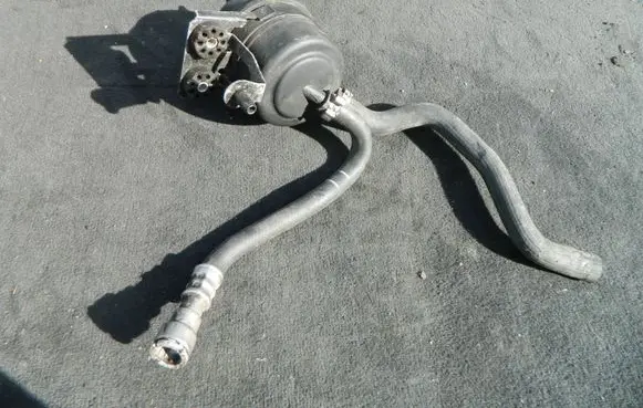 BMW X1 E84 Power steering fluid tank/reservoir 6851218