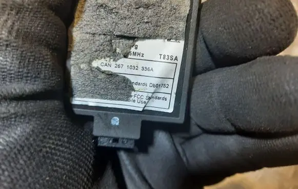 Jaguar XF Tire pressure sensor CAN2671032336A