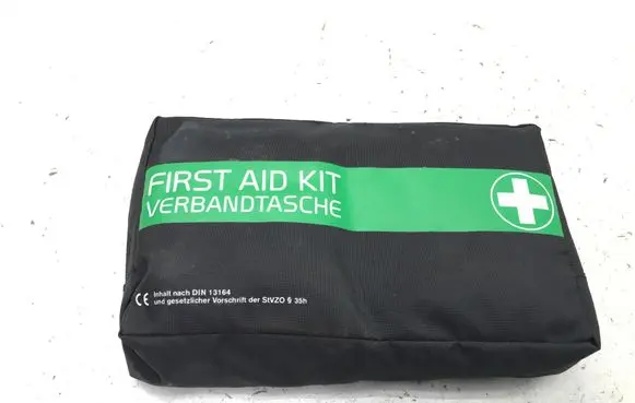 Volvo XC40 First aid kit 32394325