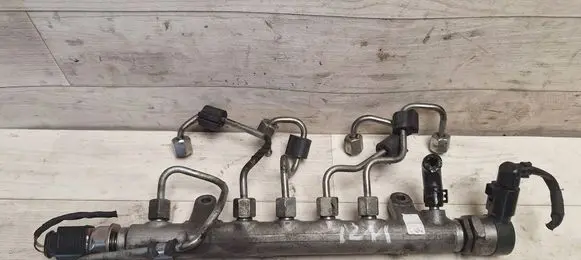 Volkswagen PASSAT B6 Fuel main line pipe 03L089G 03L089