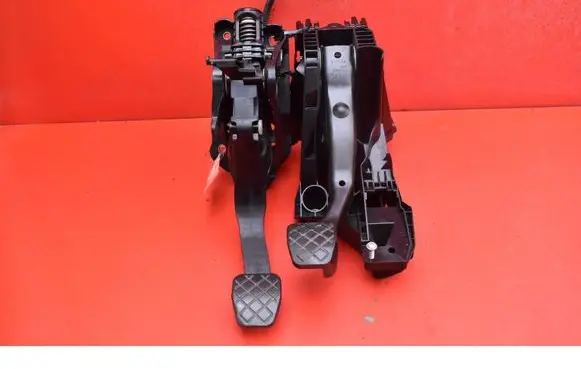 Skoda Octavia Mk3 (5E) Accelerator throttle pedal 5Q1721059GE