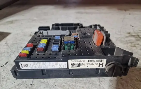 Volvo XC90 Fuse module 30786646