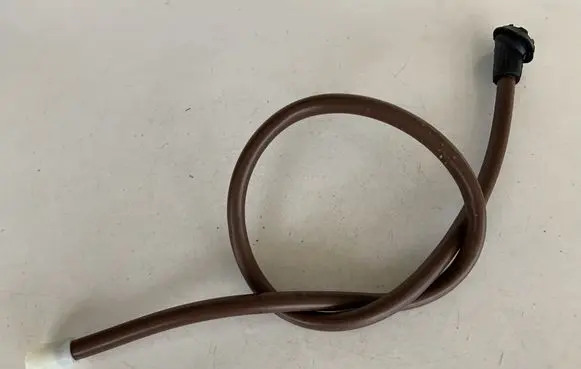 Audi Q7 4M Water drain line hose 4M0877204