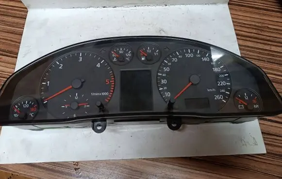 Audi A6 S6 C5 4B Speedometer (instrument cluster) 110008890016 4B0919881