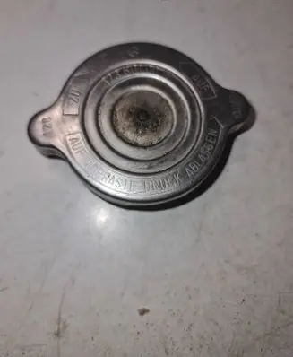 Mercedes-Benz E W124 Coolant expansion tank/reservoir cap 1235010015