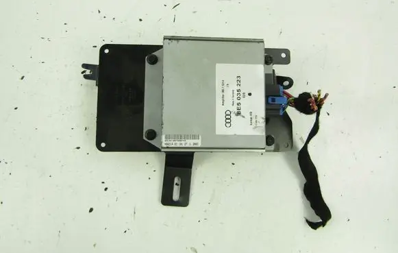 Audi A4 S4 B6 8E 8H Sound amplifier 8E5035223