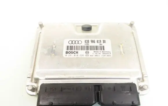 Audi A4 S4 B5 8D Engine control unit/module 0281010226 038906019BR