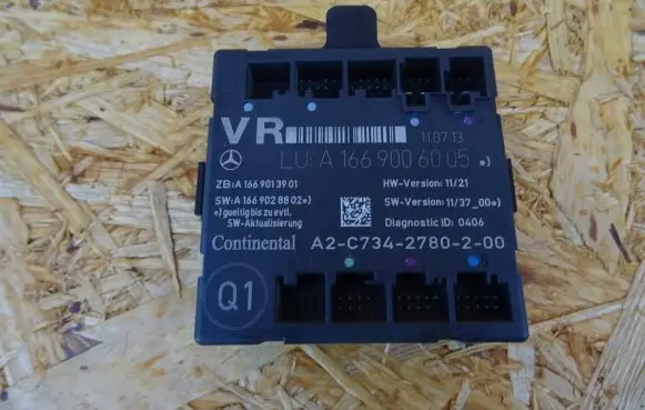 Mercedes-Benz B W246 W242 Door control unit/module A1669006005