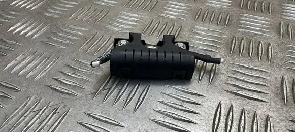 Audi A3 8Y Aerial antenna amplifier 8T8035570