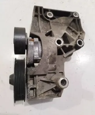Opel Astra J A/C compressor mount bracket 55570104