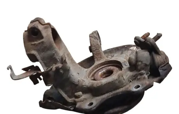 Skoda Fabia Mk2 (5J) Front wheel hub spindle knuckle
