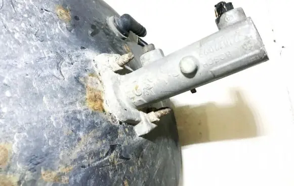 Skoda Octavia Mk1 (1U) Master brake cylinder
