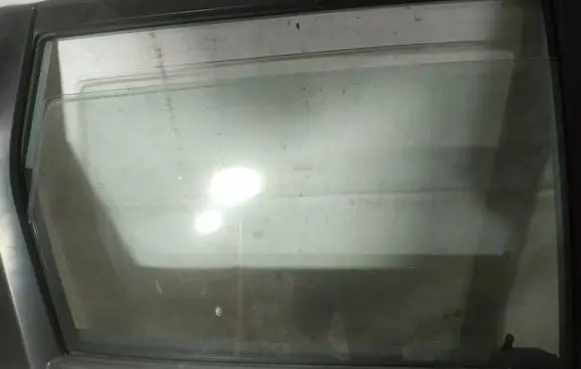 Honda Jazz Rear door window glass as2