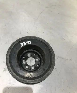 Volkswagen PASSAT B5 Crankshaft pulley 028105243Q