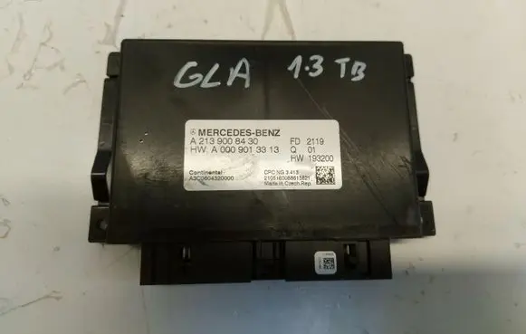 Mercedes-Benz GLA H247 Gearbox control unit/module a2139008430