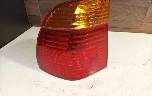 BMW 5 E39 Rear/tail lights 8371324 393440