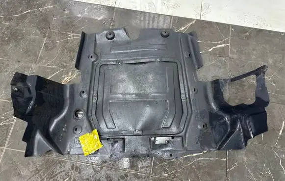 Engine splash shield/under tray