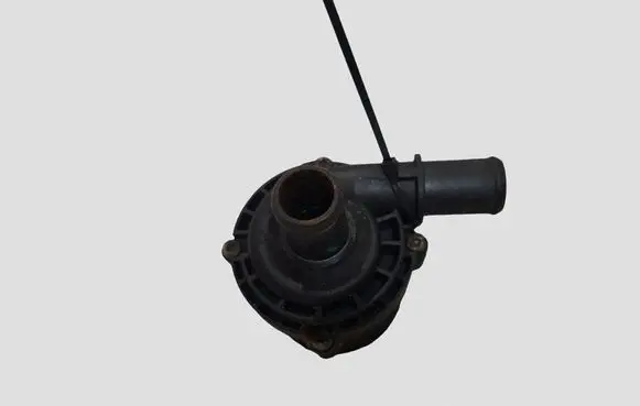 Nissan X-Trail T31 Water pump 0392023015
