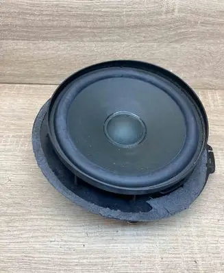 Mercedes-Benz E W211 Front door speaker A2118200802