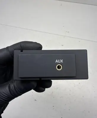 Audi A3 S3 8V AUX in-socket connector 8V0035724