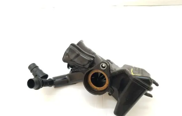 Skoda Scala Air intake hose/pipe 04C129654A