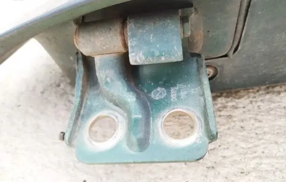 Fiat Bravo - Brava Front door upper hinge