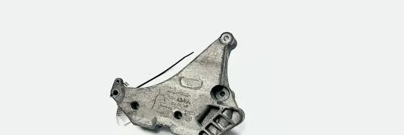 Volkswagen PASSAT CC Engine mounting bracket