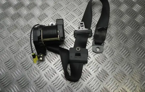 Mercedes-Benz ML W163 Front seatbelt A1638602985 M4176