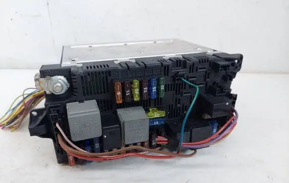 Mercedes-Benz E W211 Fuse module 2115457701