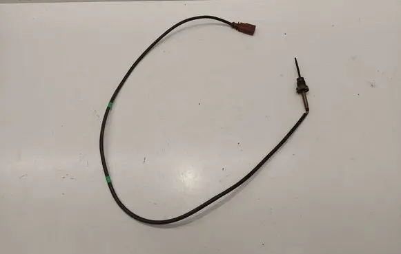 Volkswagen PASSAT B8 Exhaust gas temperature sensor 04L906088DB