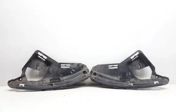 Volvo XC60 Headlight/headlamp mounting bracket 30763434 30763433