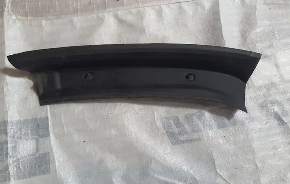 Mercedes-Benz GL X166 Centre console side trim rear A1666900364