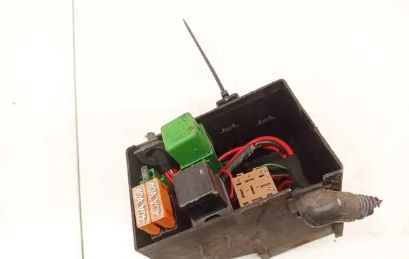 Opel Zafira A Fuse box set 90560119