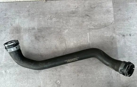 Mercedes-Benz E W213 Engine coolant pipe/hose A2135010182 CT151038 KEK667065A1P3