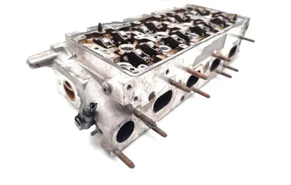 Volkswagen Golf VII Engine head 04L103373E