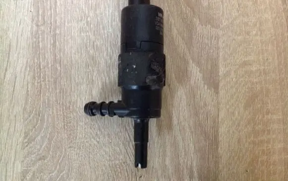 Audi A5 8T 8F Headlight washer pump 3B7955681