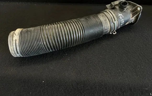 Audi A3 S3 8L Cabin air duct channel 1J0129684C
