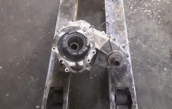 BMW X5 E53 Gearbox transfer box case NV125 EAA45N