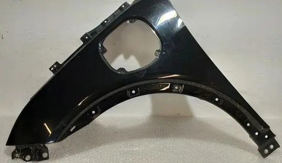 Opel Ampera Fender