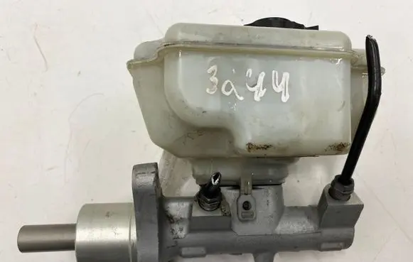 Volkswagen Touran I Master brake cylinder 1K1614019